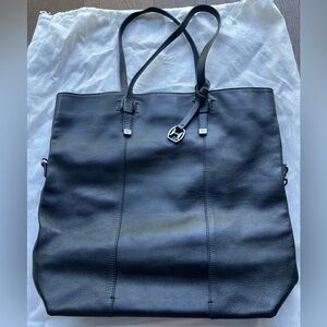 Halston genuine leather shoulder tote bag